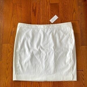 BANANA REPUBLIC White Denim Scallop Accents Mini Skirt 14